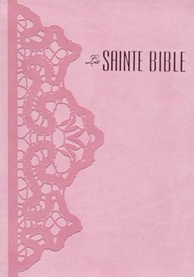 Bible de couleur rose avec un motif dentelle en relief