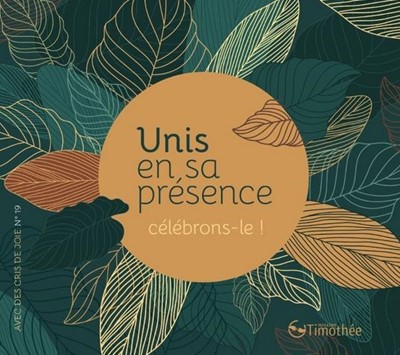 CD Unis en sa présence