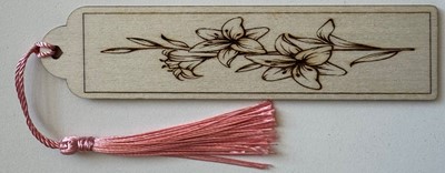 Marque page en bois, fleurs