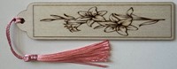 Marque page en bois, fleurs