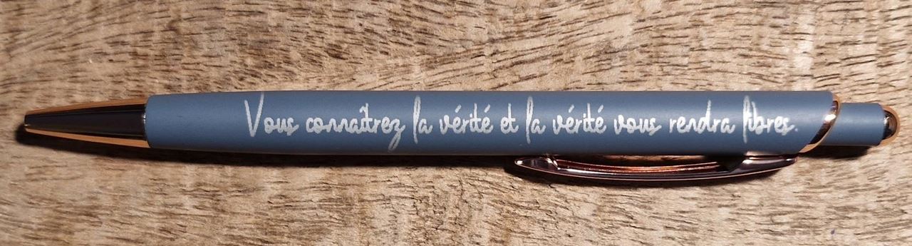 Stylo cuivre bleu, Jean 18.32