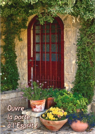 Mini carte porte entrouverte