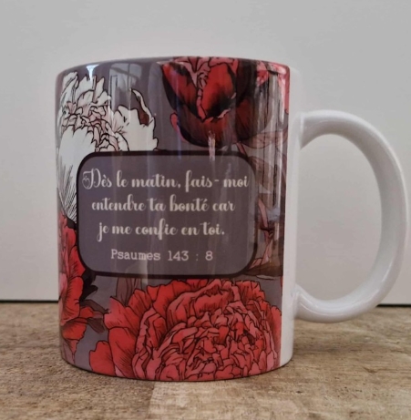 Mug brillant fleurs et papillons