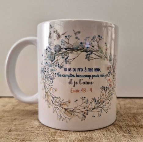 Mug brillant couronne de  fleurs et papillons